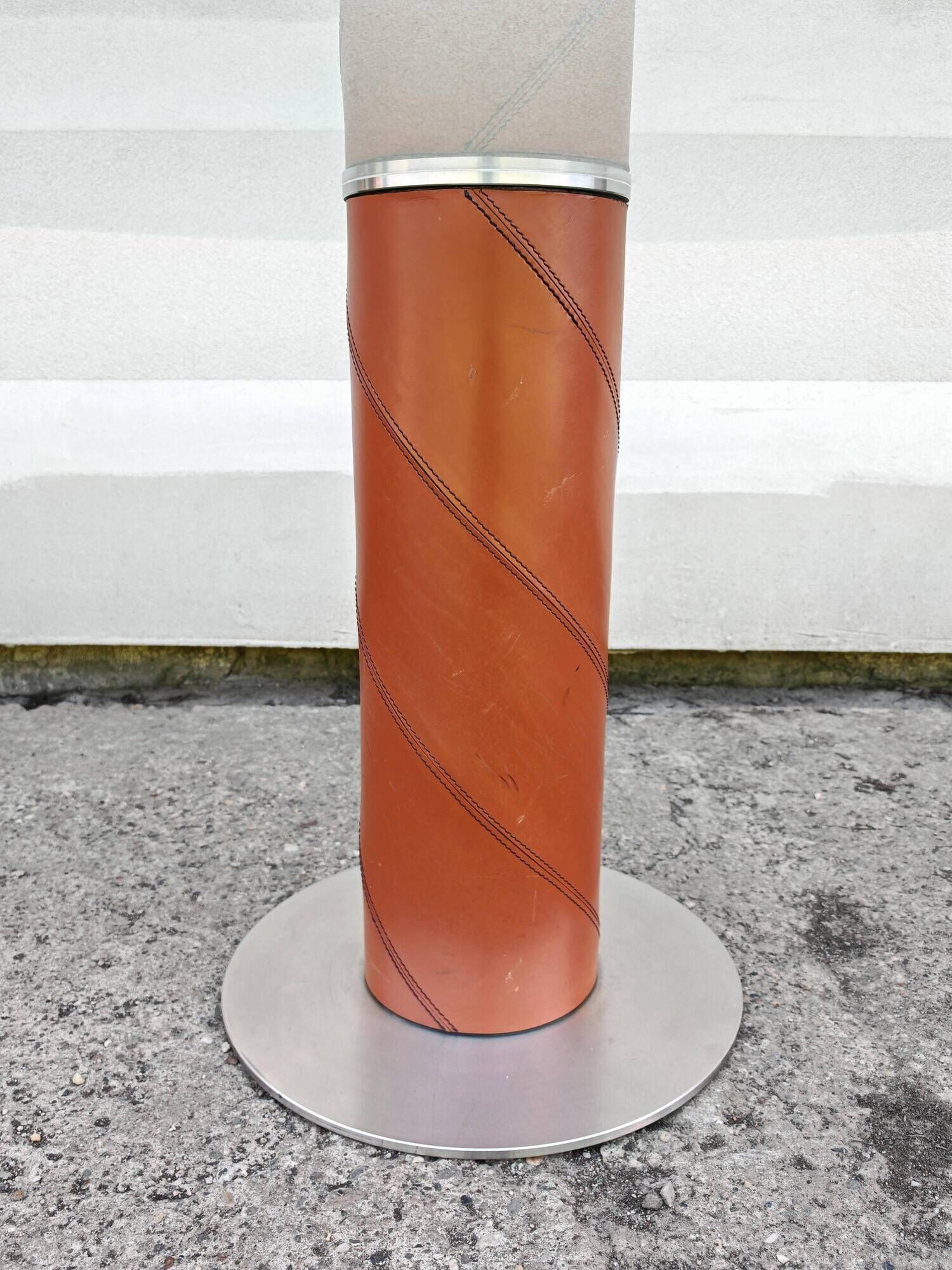 Postmodern dining table in leather and glass by Giancarlo Vegni for Fasem.