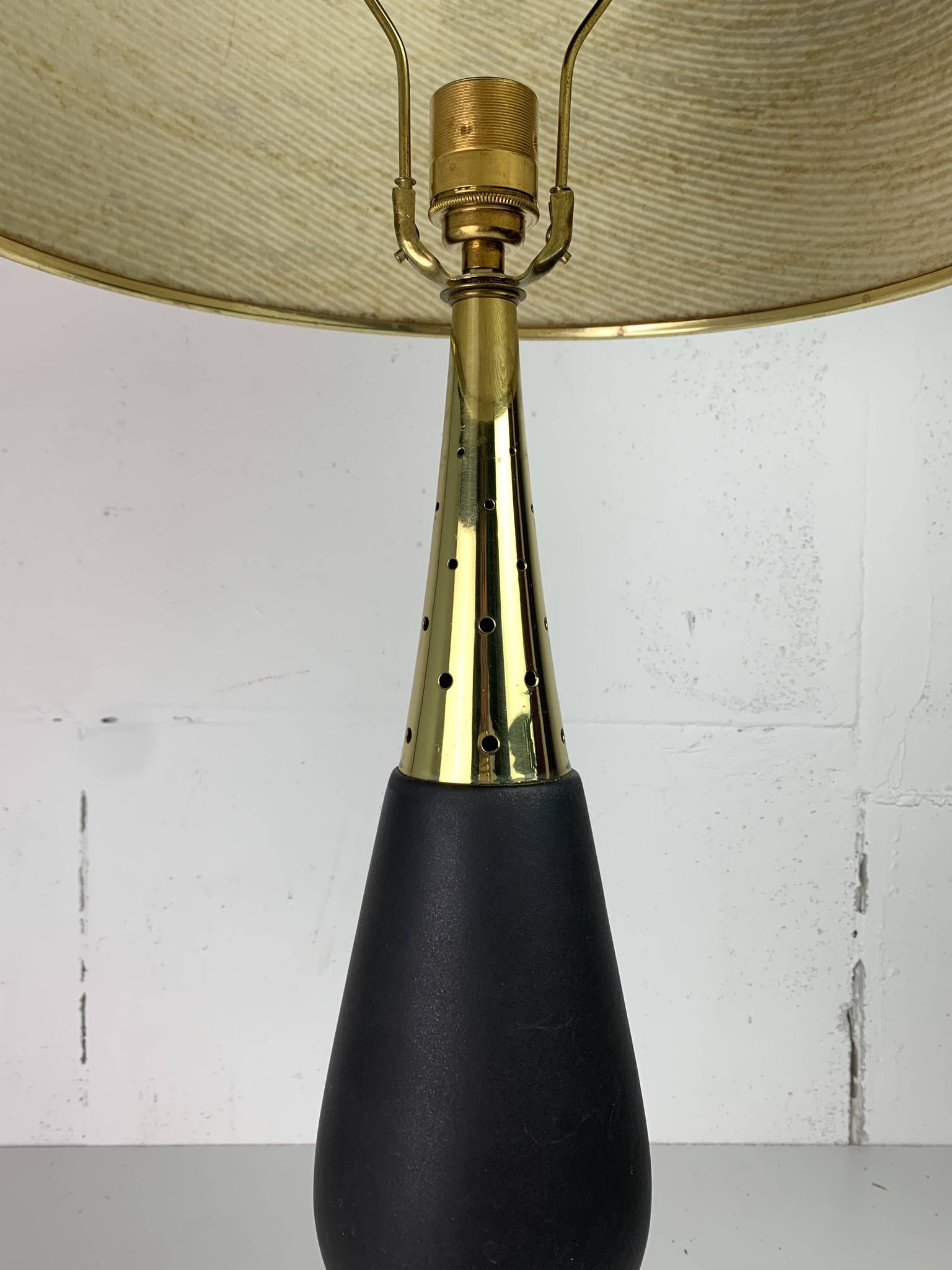 Grande lampe de table en laiton de style Stilnovo Spoutnik du milieu du siècle, États-Unis, années 1950