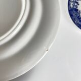 Set of 8 blue earthenware dinner plates with floral and bird decoration, 20th century