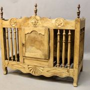 19th Century Light Walnut Panetière