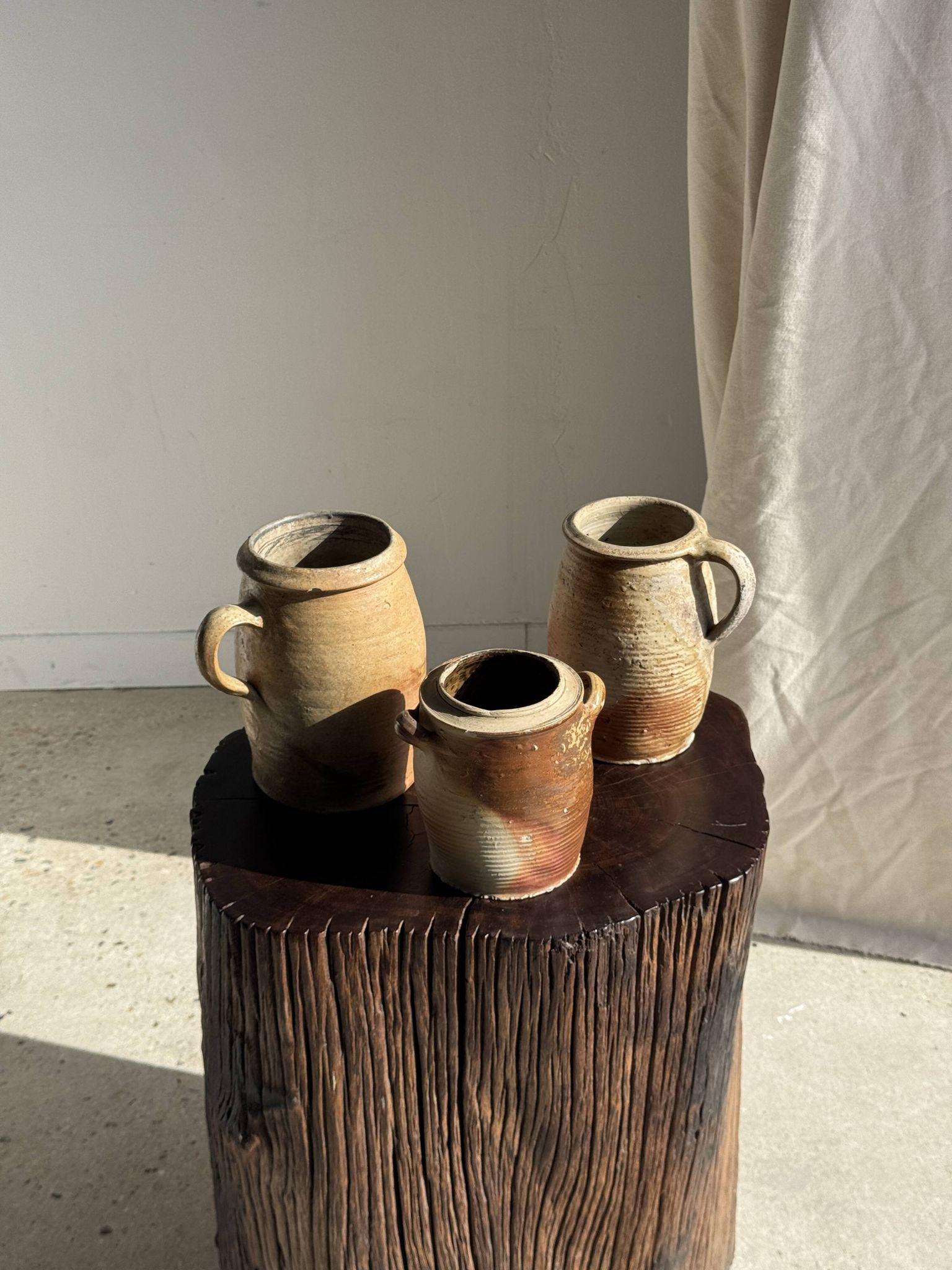 Pot ovale en grès mat beige, 1 anse