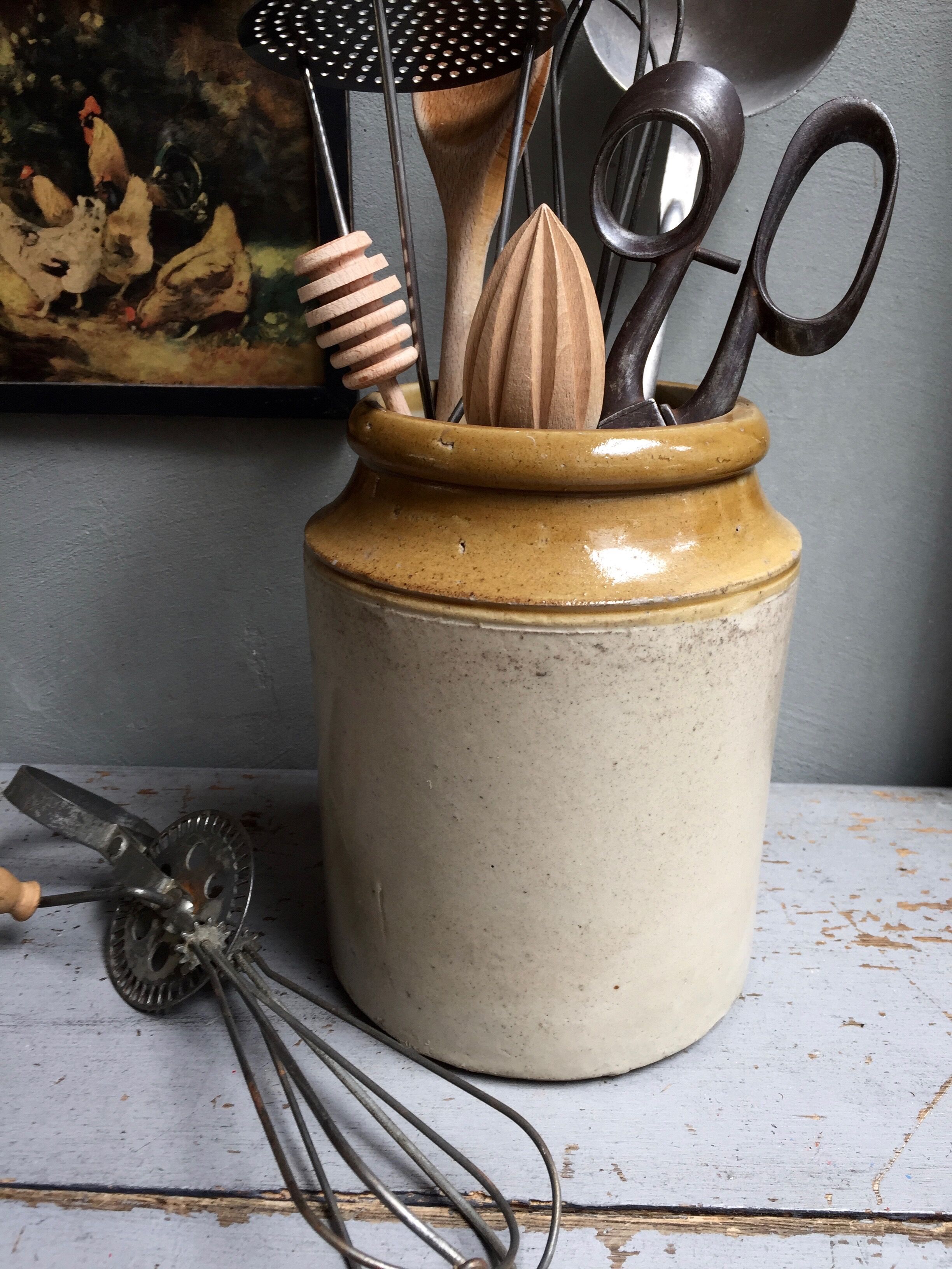Glazed sandstone pot, ceramics