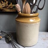 Glazed sandstone pot, ceramics