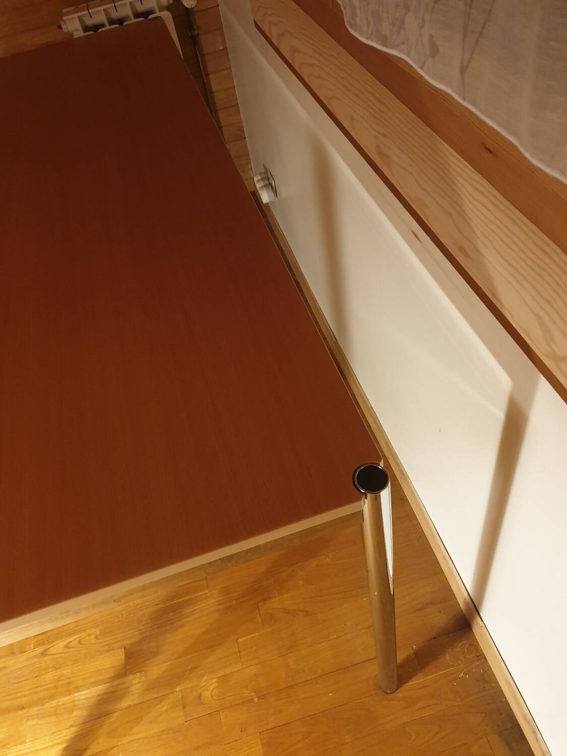 USM-Haller desk-table