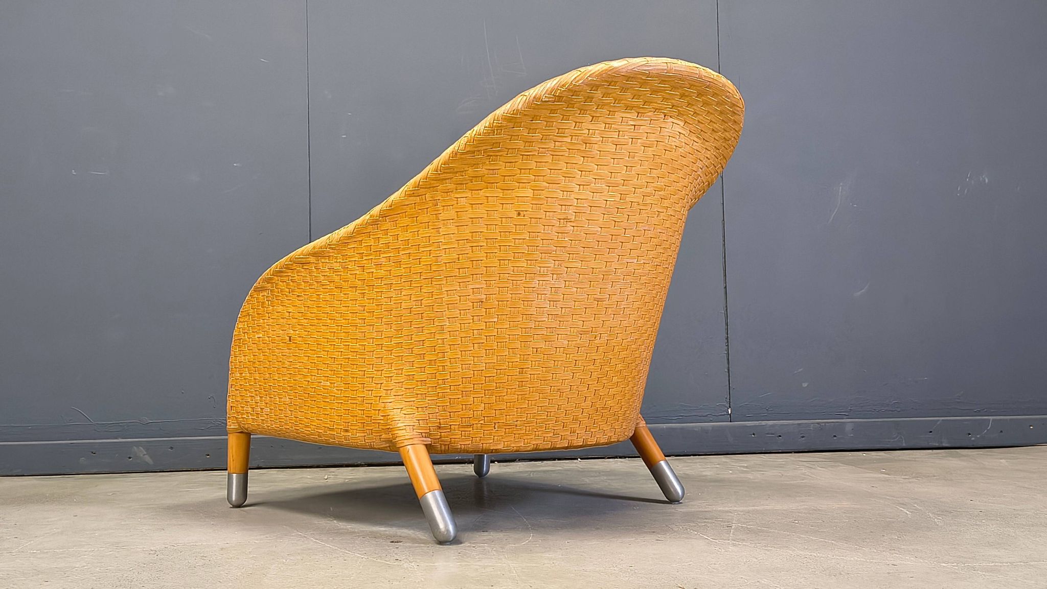 Antonio Citterio braided leather armchair, 1980s