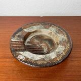 Bowl in studio pottery from mid-century Danish by Aksel Larsen for Axella, 1960s.