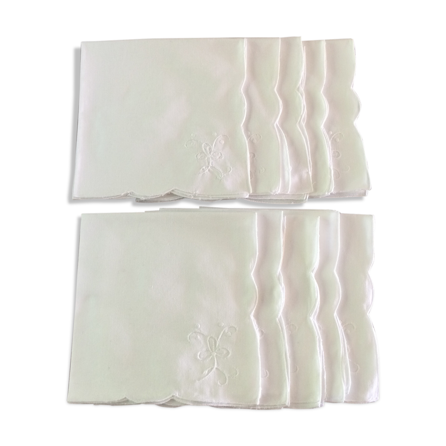 Batch of 10 solid white napkins