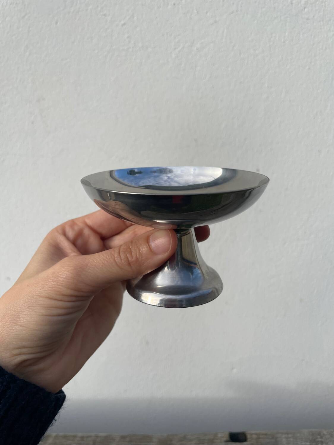 6 stainless steel cups 1970