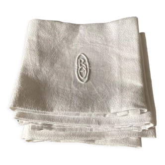 Cotton napkins with monogram