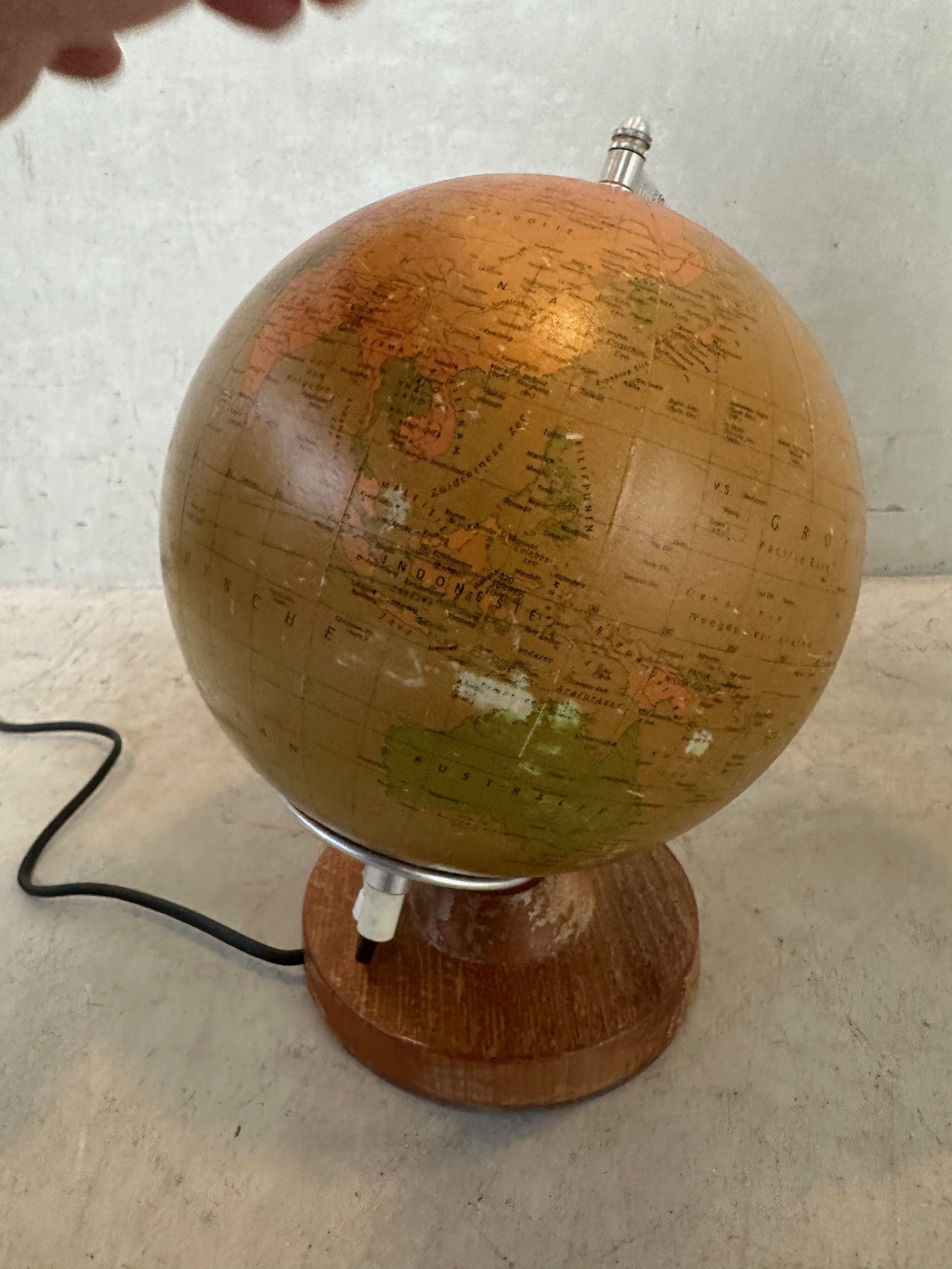 Vintage globe 1980 / lighting – glass