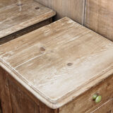 Paire de tables de chevet en pin