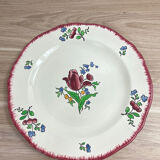 Old porcelain plates from Giens