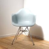 Set of 3 DAR armchairs, Charles & Ray Eames, Vitra