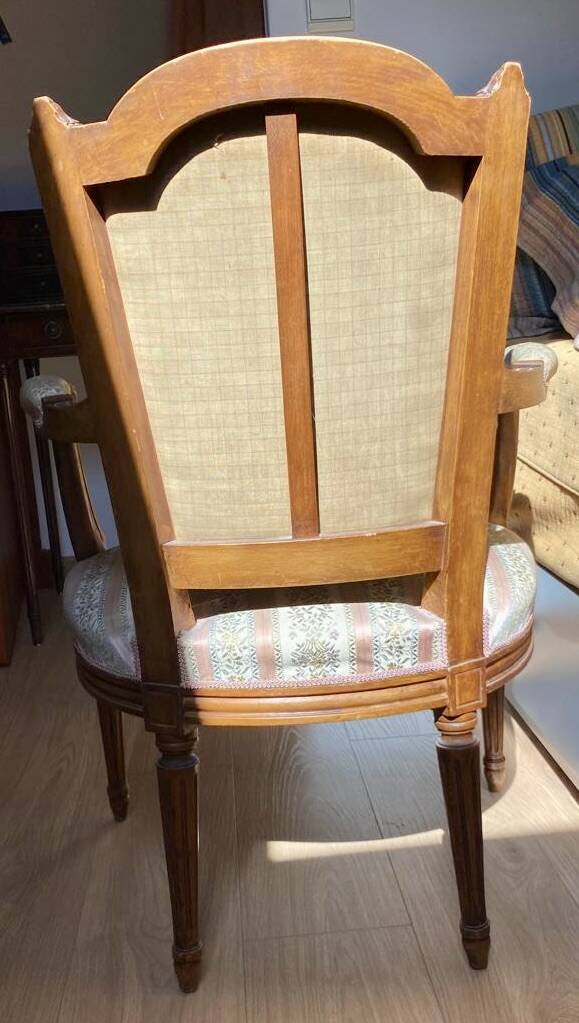 Fauteuil style Louis XVI