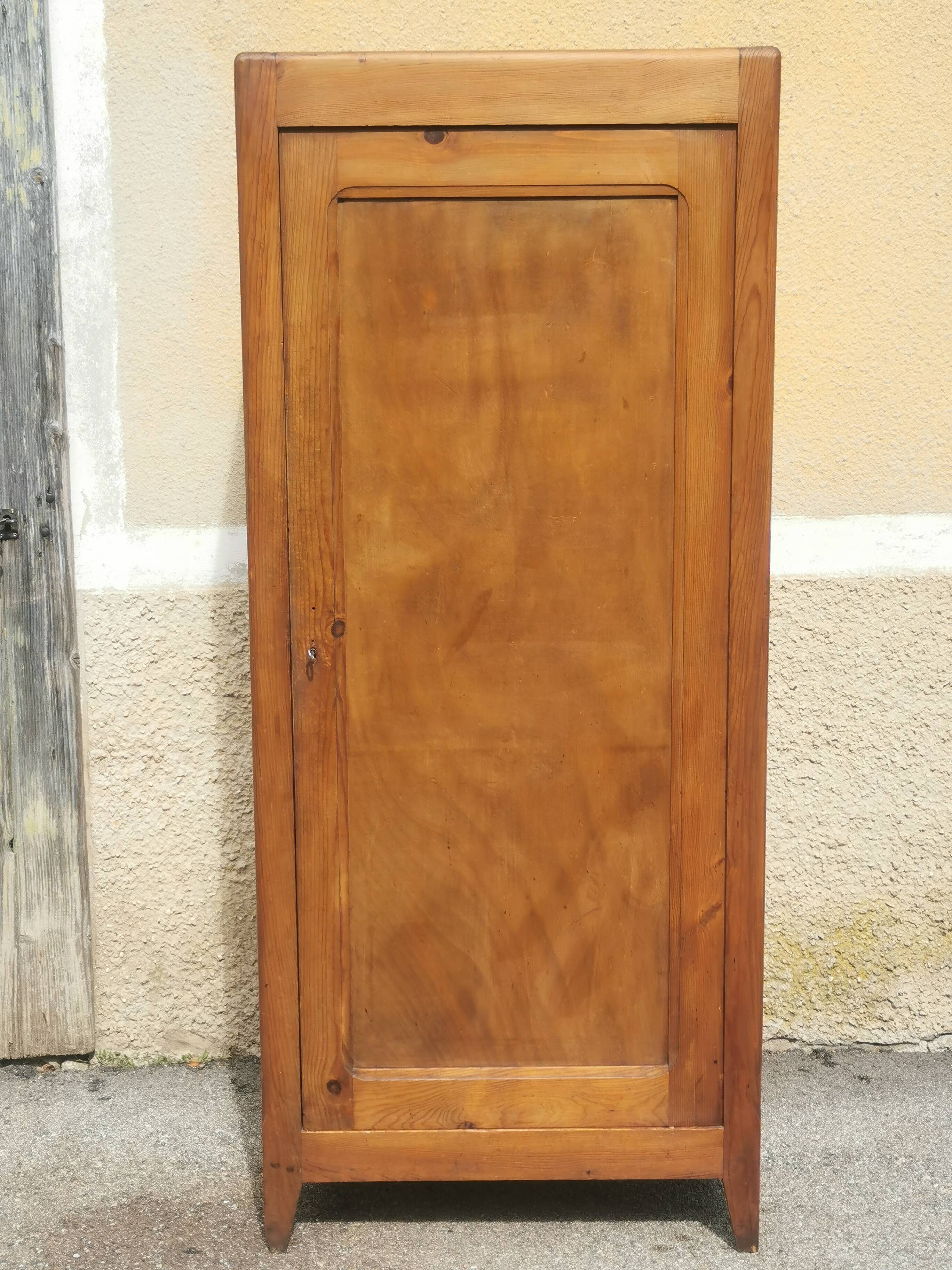 Parisian wardrobe with 1 door