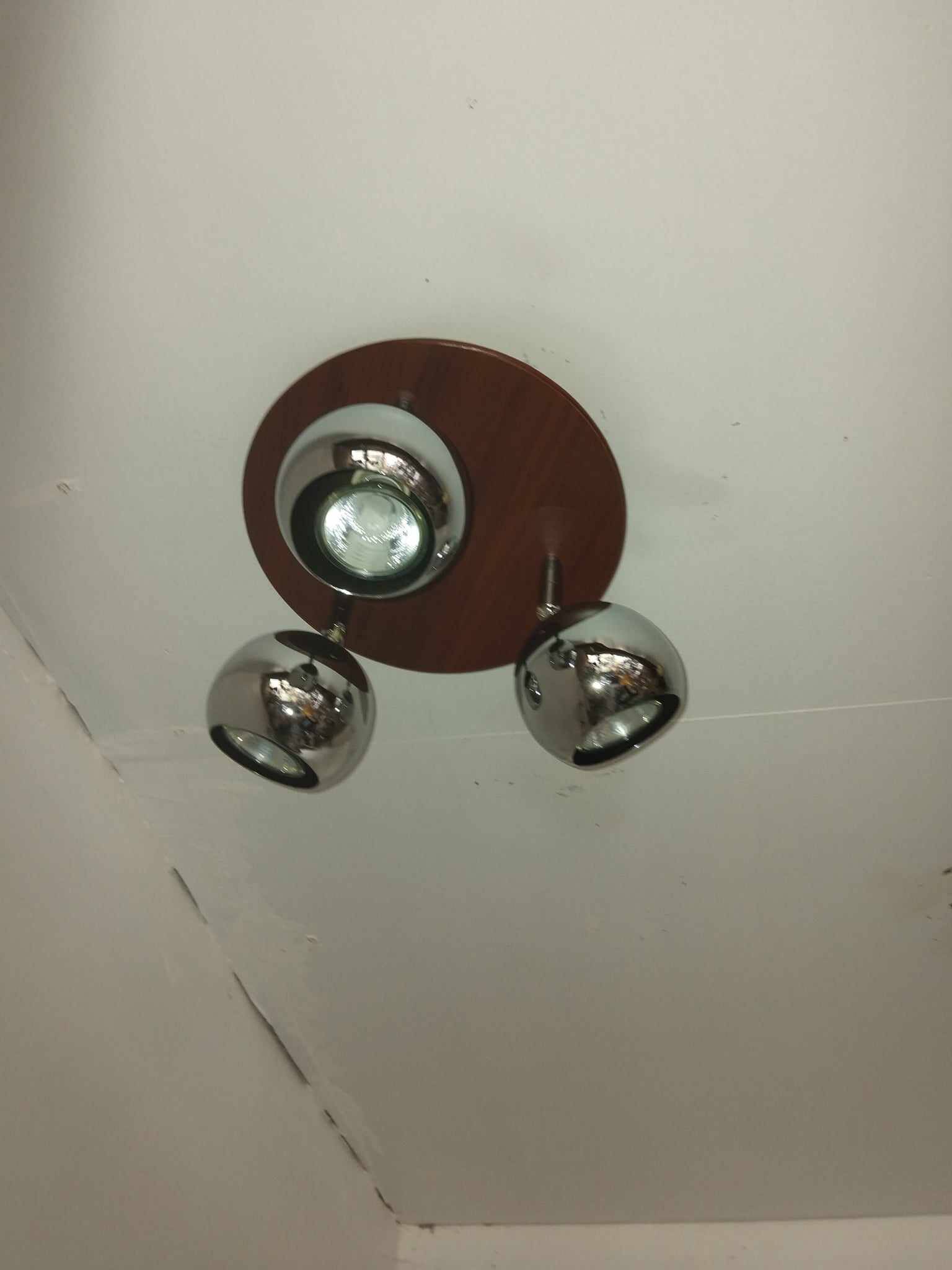 Space Art 70/80 ceiling light with 3 chrome spots.
