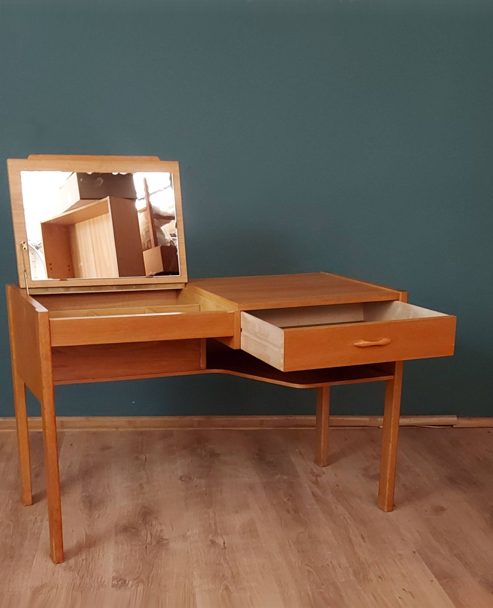 Bureau Coiffeuse en Teck Danemark Années 1960
