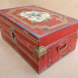 Old trunk - travel vanity case in metal and brass