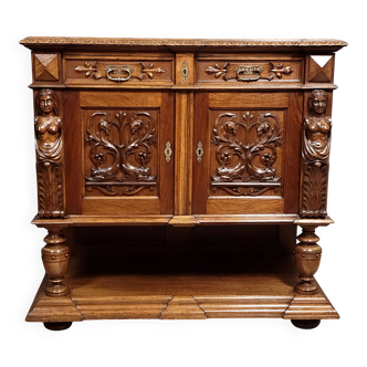 Renaissance style walnut sideboard with a concealed function