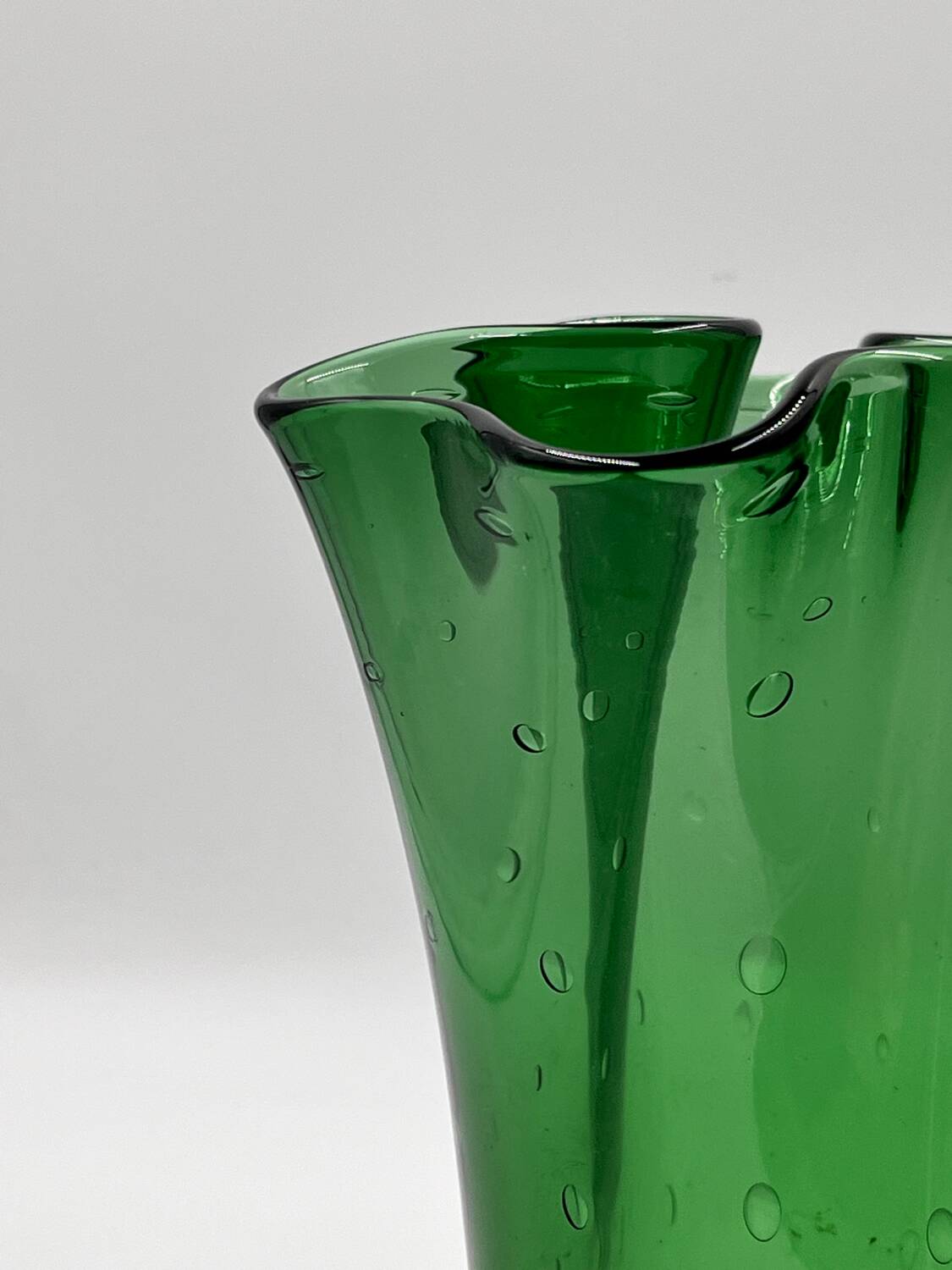 Empoli glass handkerchief vase