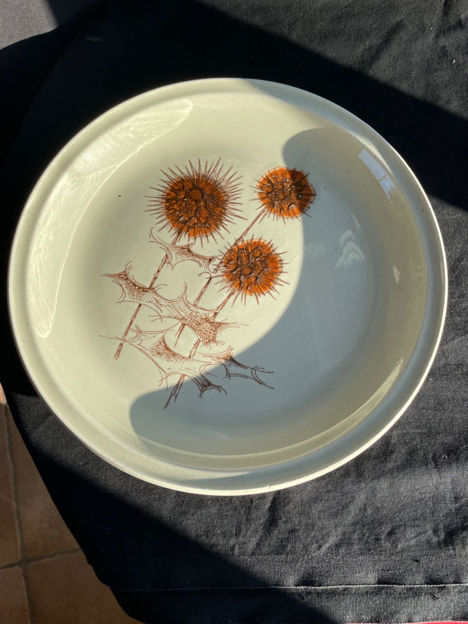 Assiette en faïence atelier d’art de Revernay