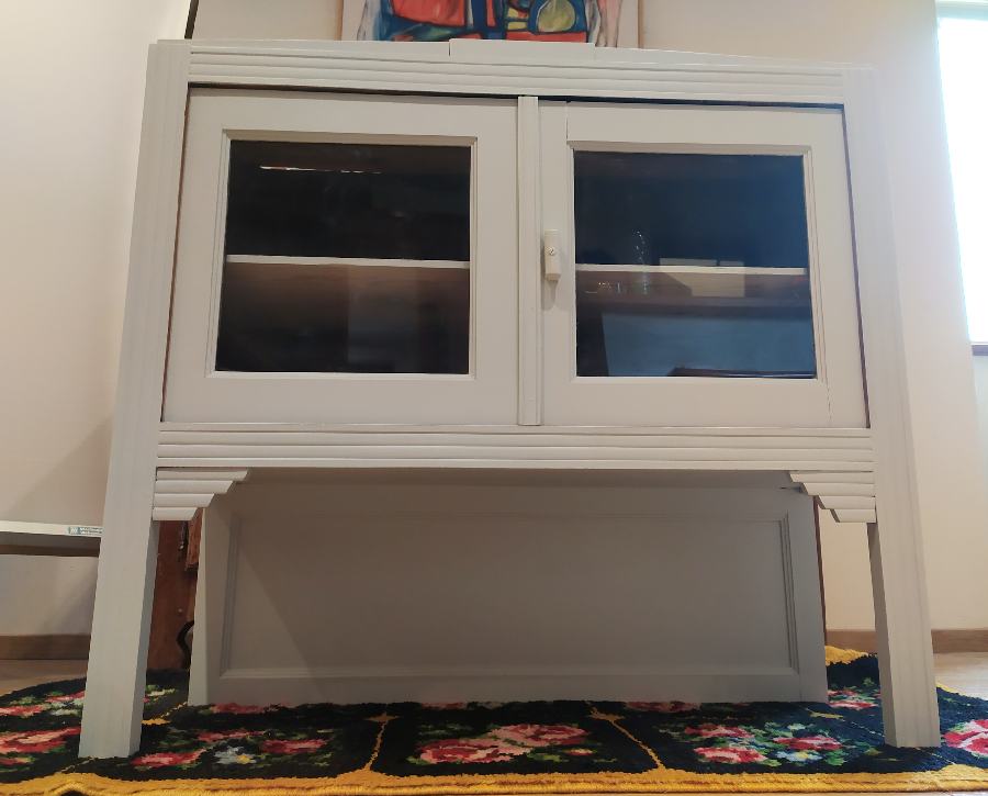 Buffet showcase