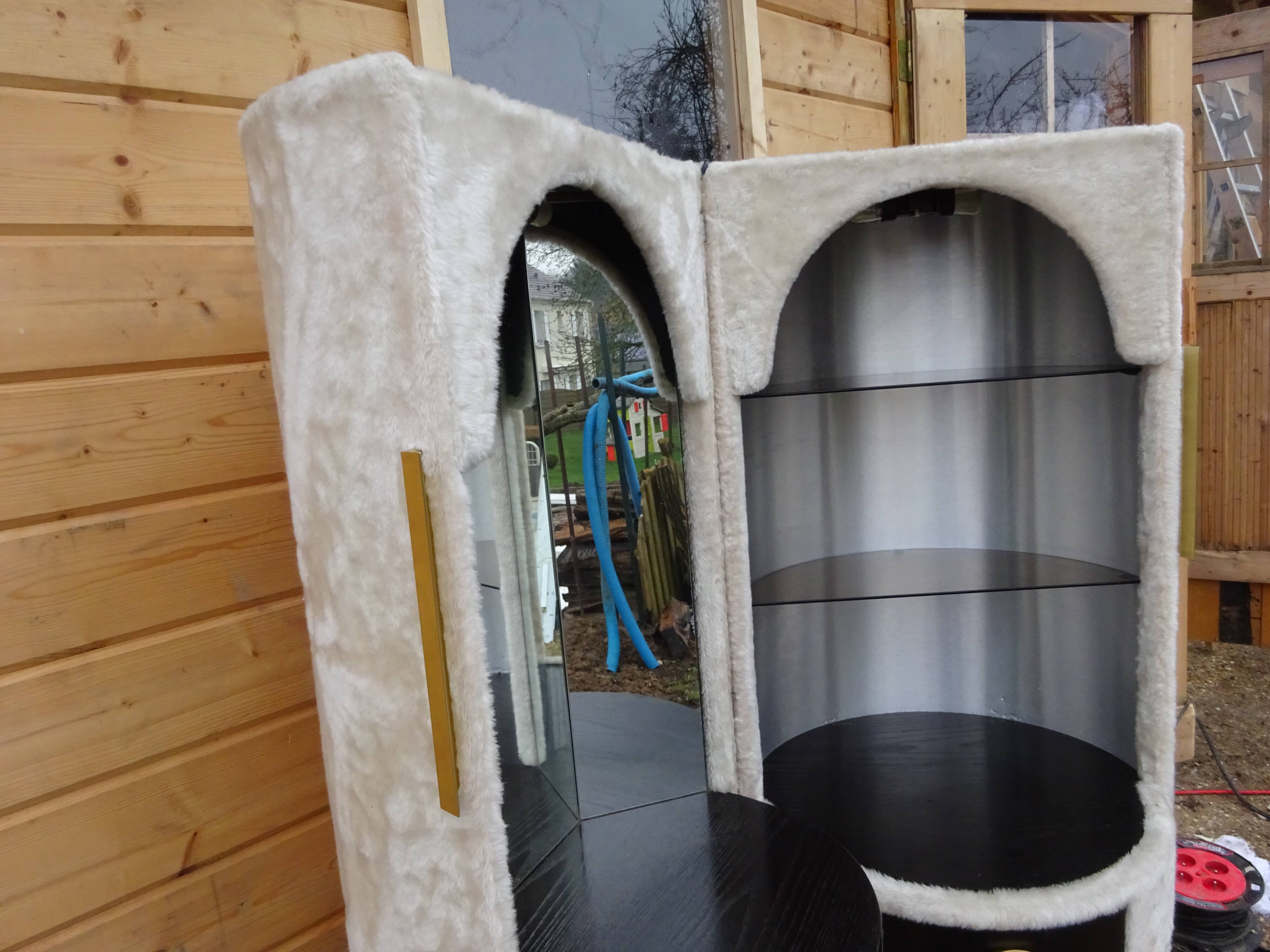 hairdresser rug vintage felt cylindrical