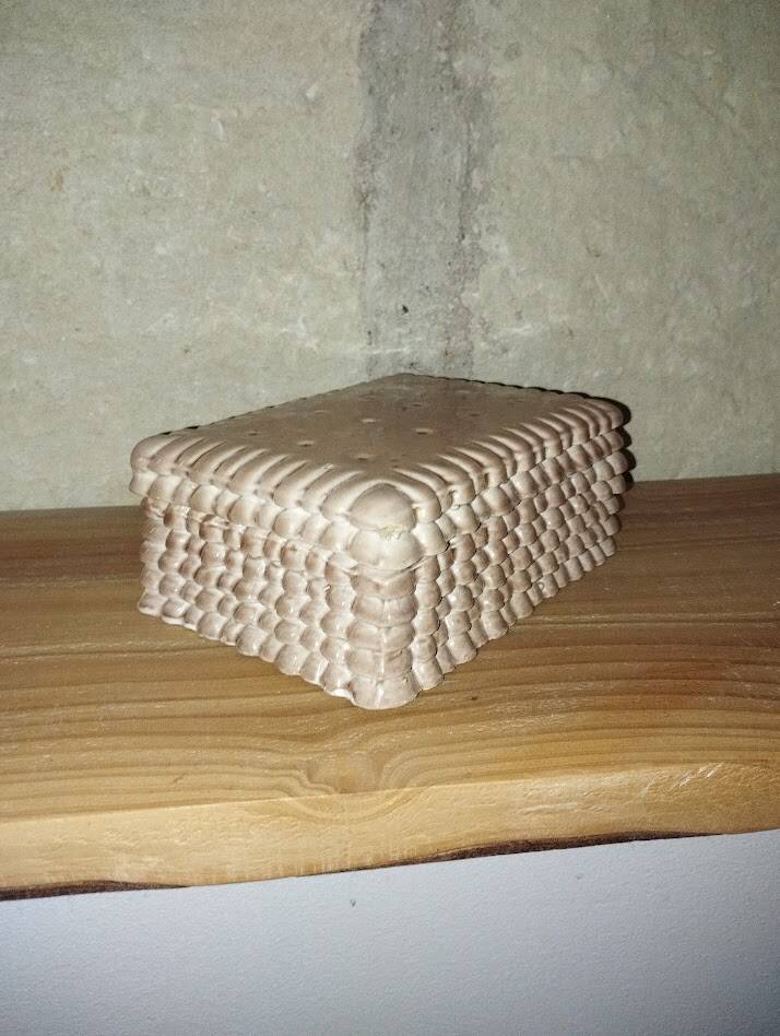 Vintage imitation Petit Beurre biscuit tin