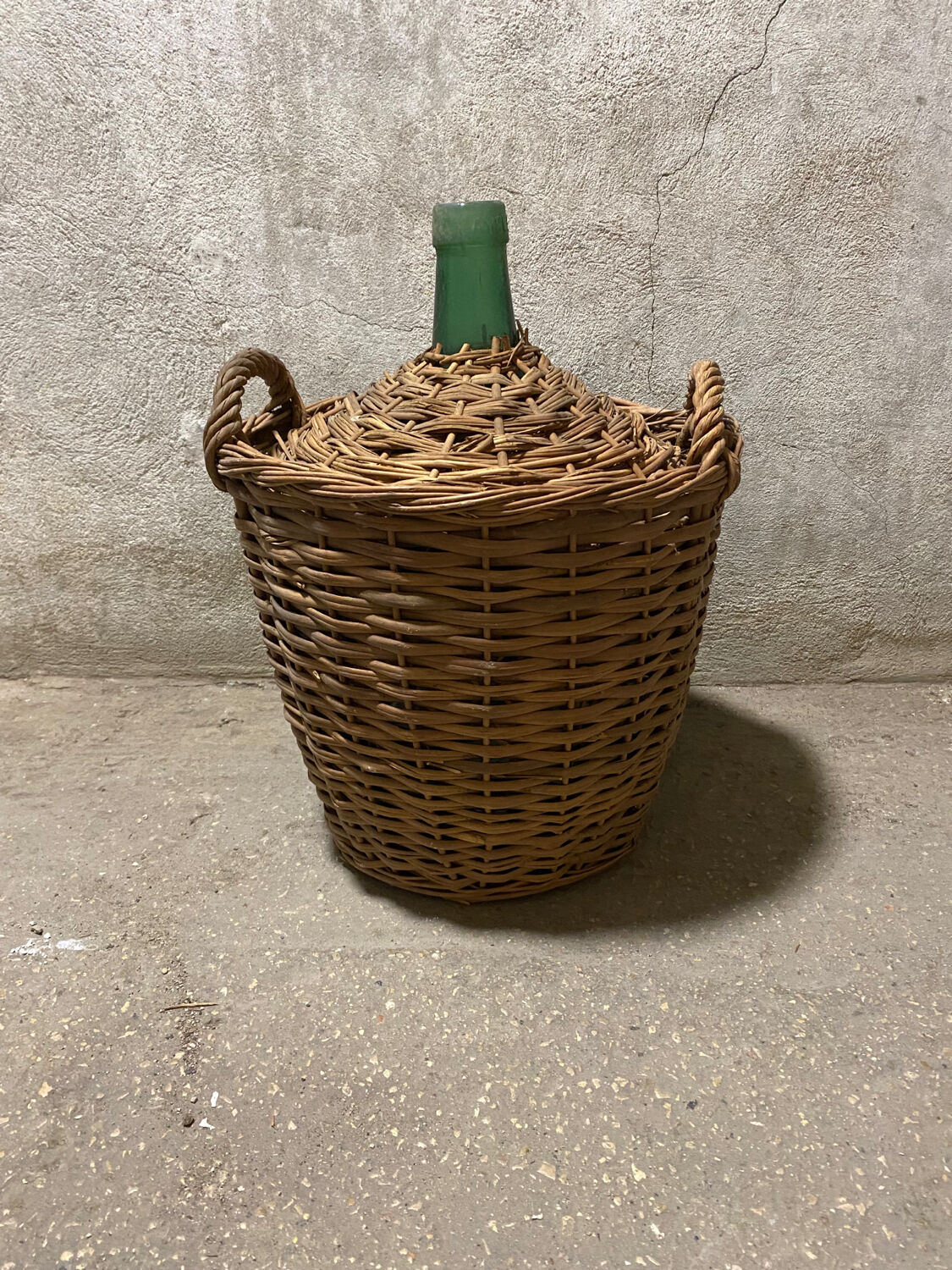 Lady Jeanne in her wicker case