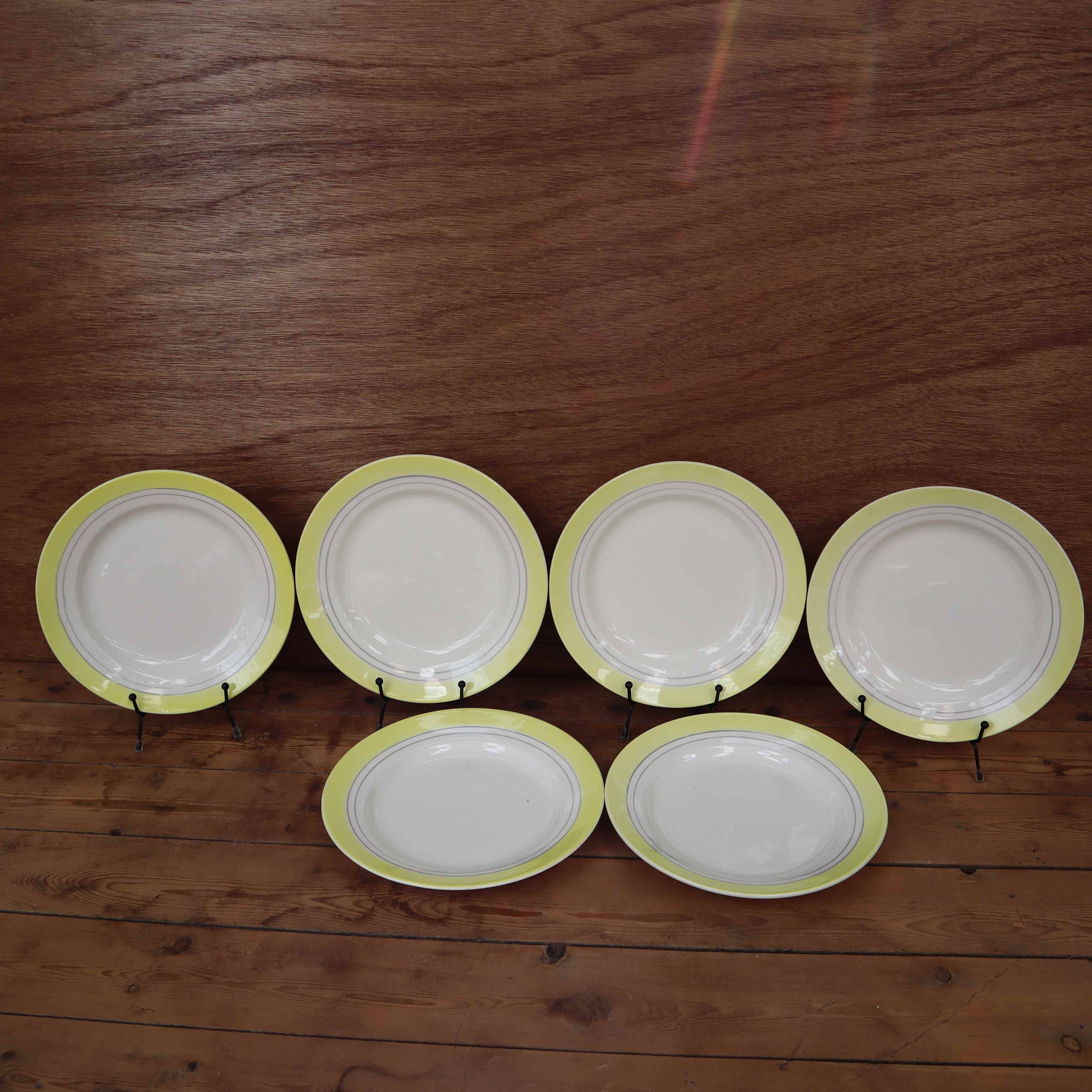 6 vintage flat plates from Primefleur Françoise