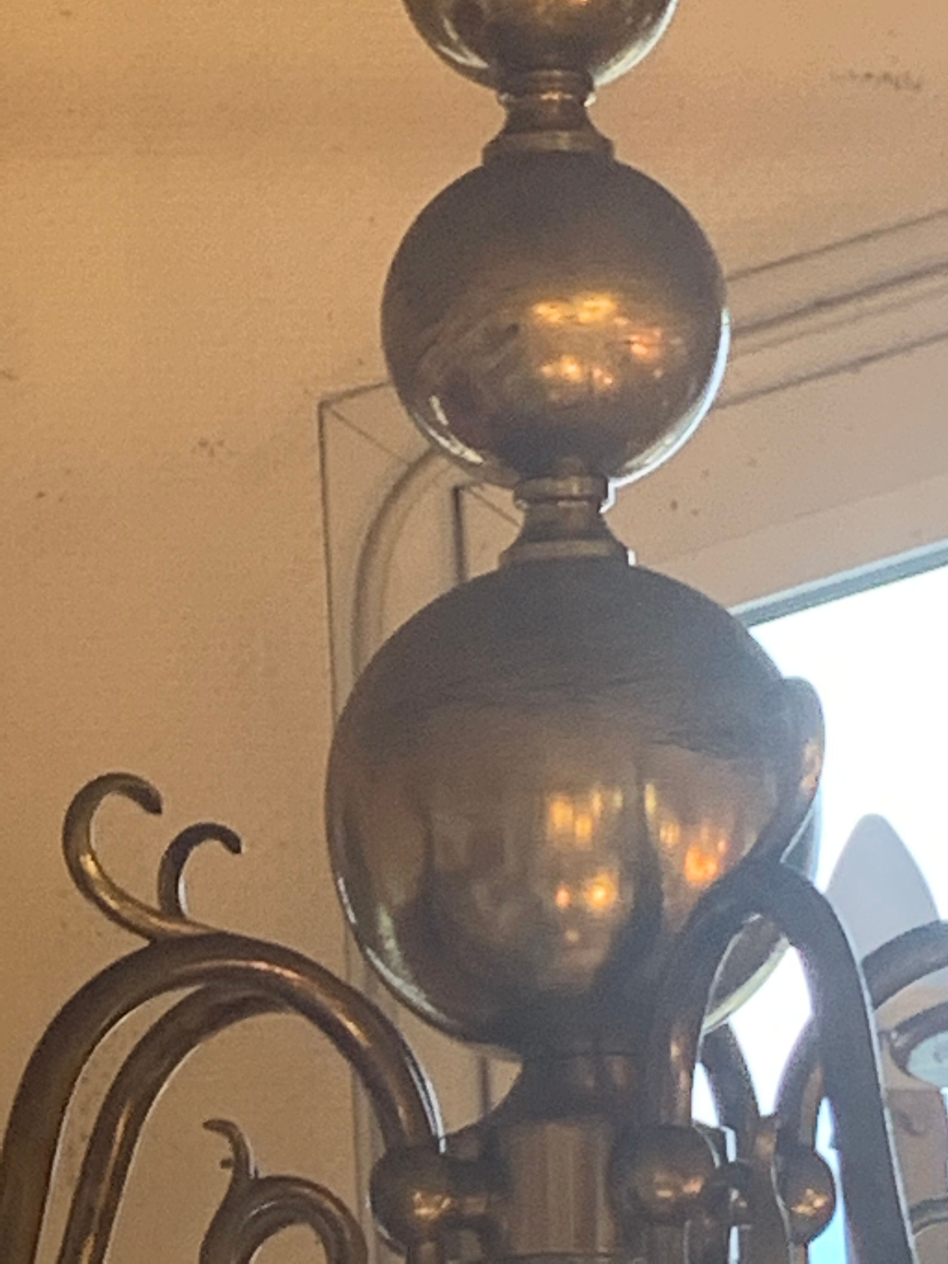 Dutch chandelier 5 fires