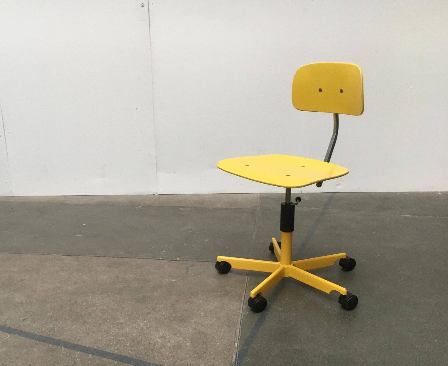 Mid-century Danish swivel office chair by Jørgen Rasmussen for Kevi