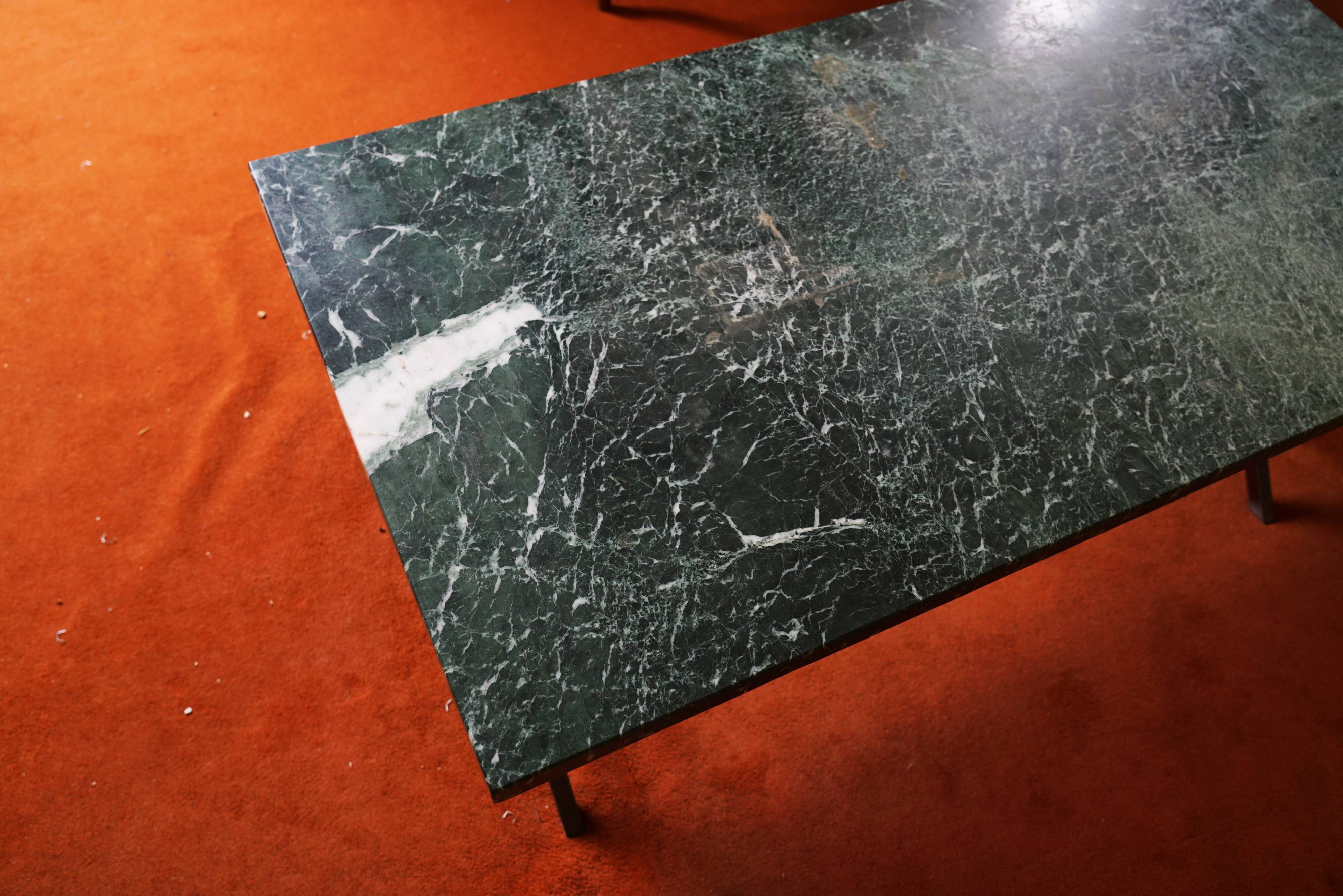 Coffee table in green marble veined with white vintage 70s
