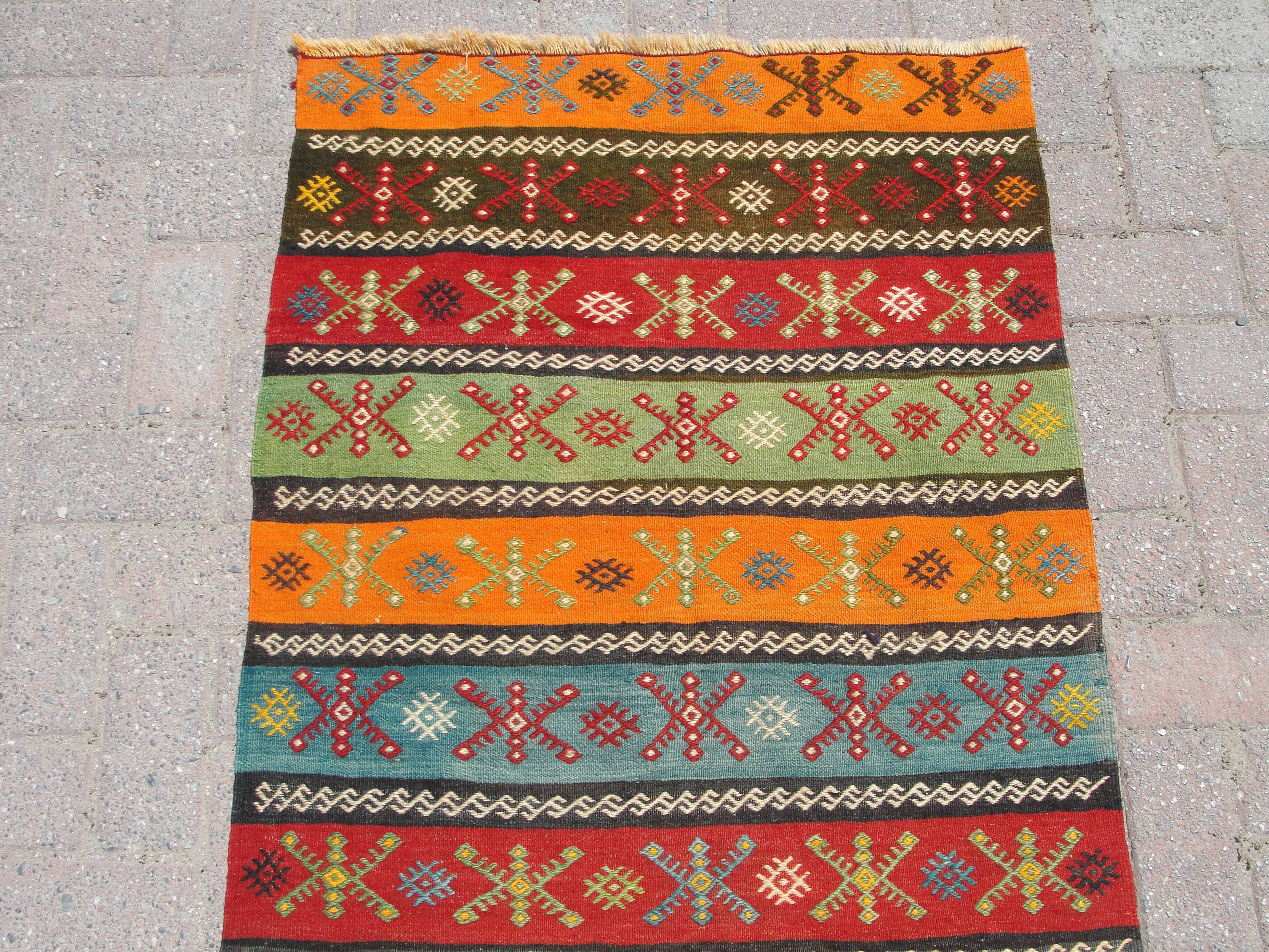 Handmade wool runner kilim rug