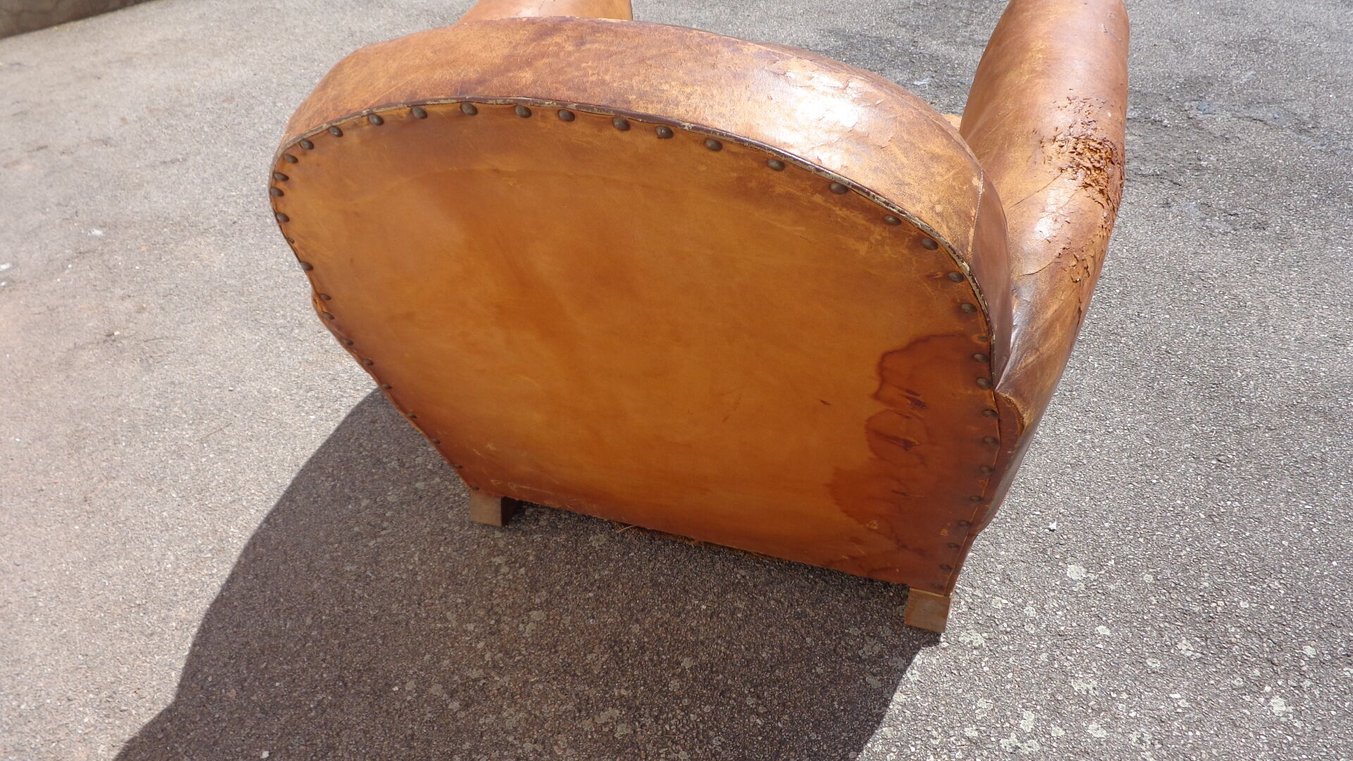 Leather club armchair