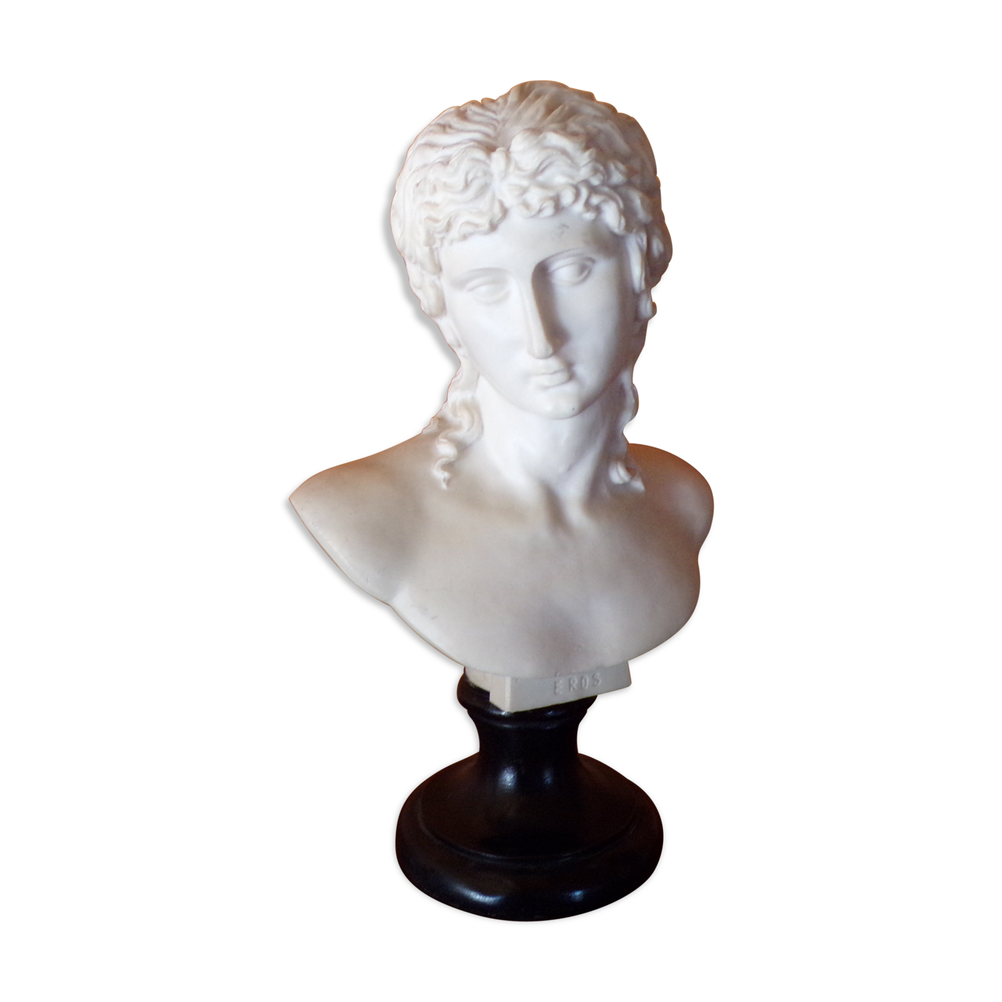 Girl bust in resin