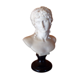 Girl bust in resin