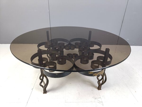 Table basse brutaliste en fer forgé des années 1970