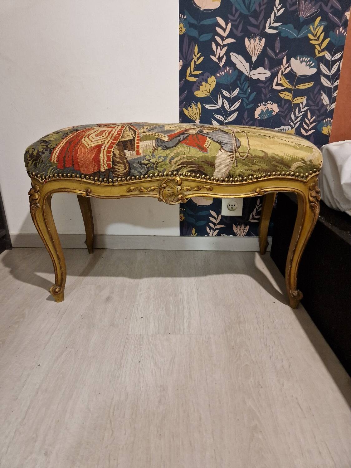 Vintage Louis XV style bench