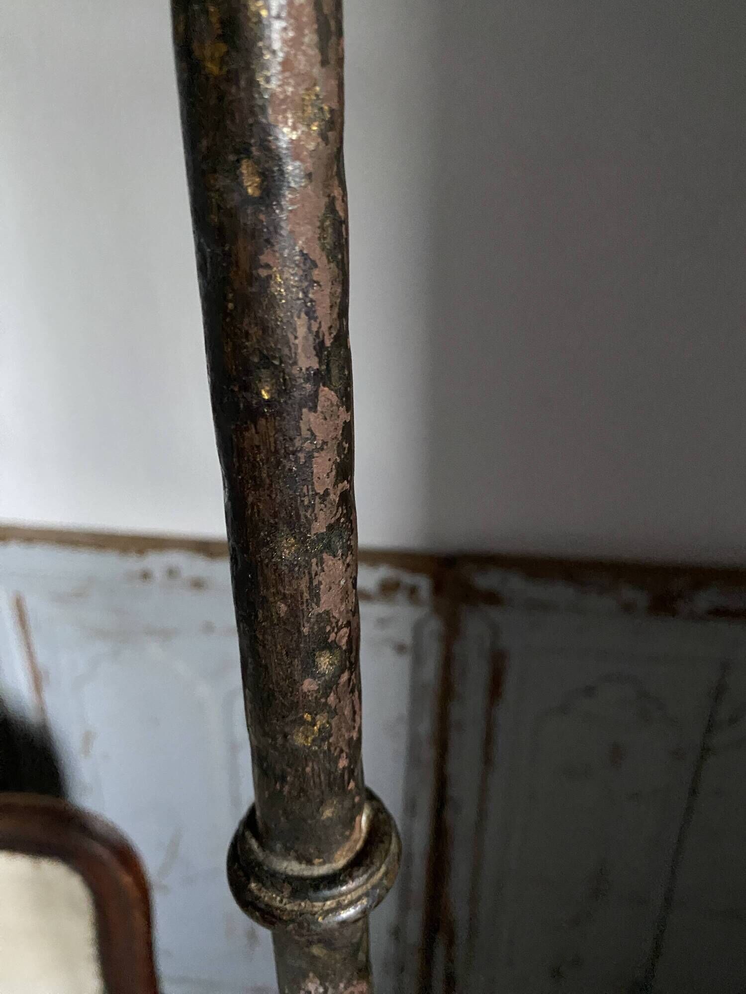 Floor candelabrum