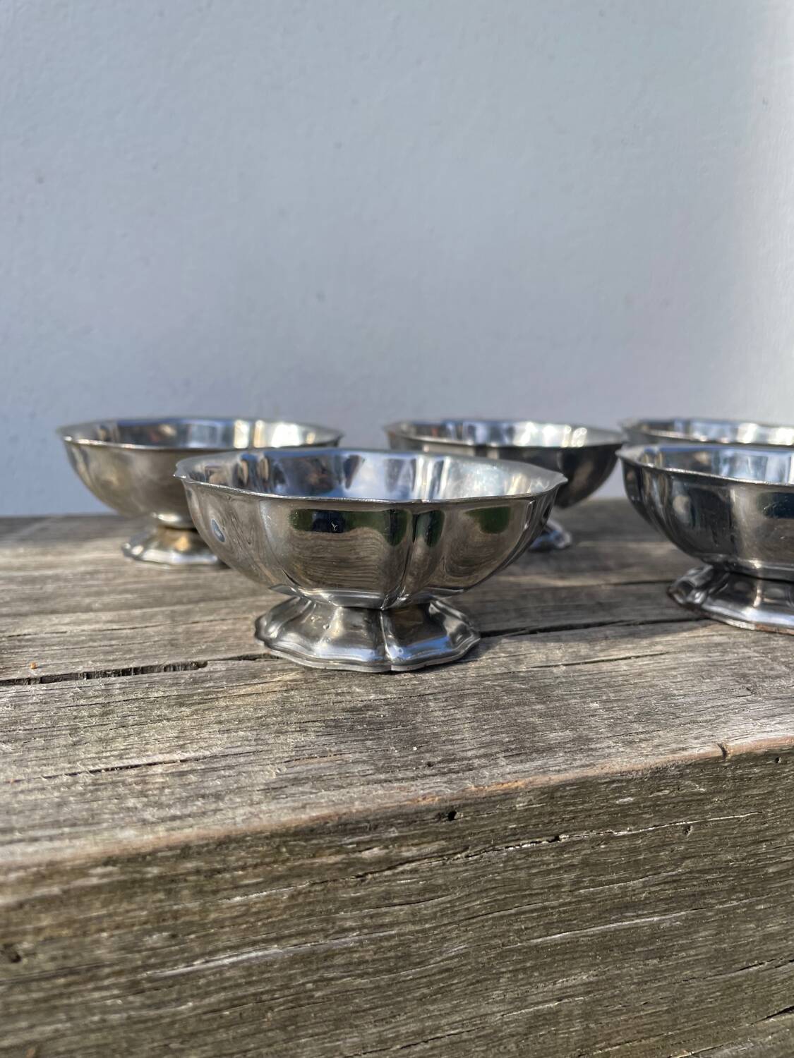 6 stainless steel cups 1970