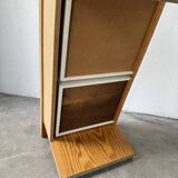 Meuble d’appoint bas style Perriand