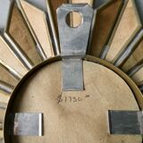 Mirror shape sun with parecloses of mirrors