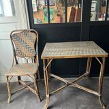 Table et chaise en rotin