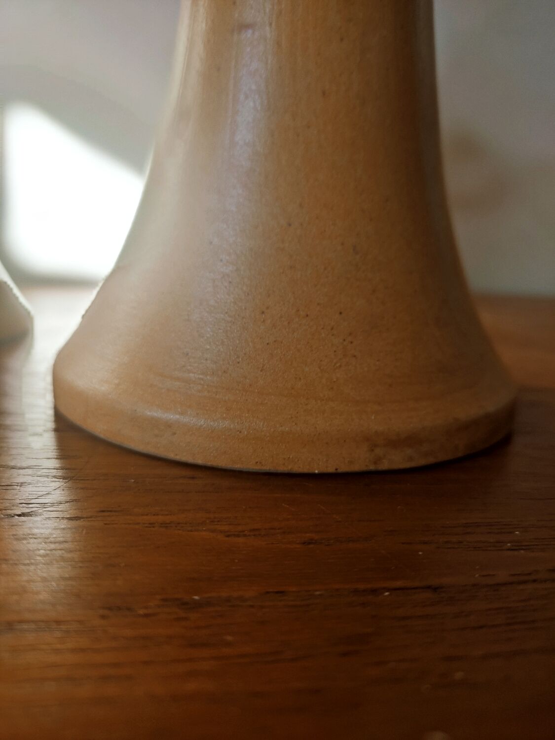 Duo de bougeoirs en grès satiné