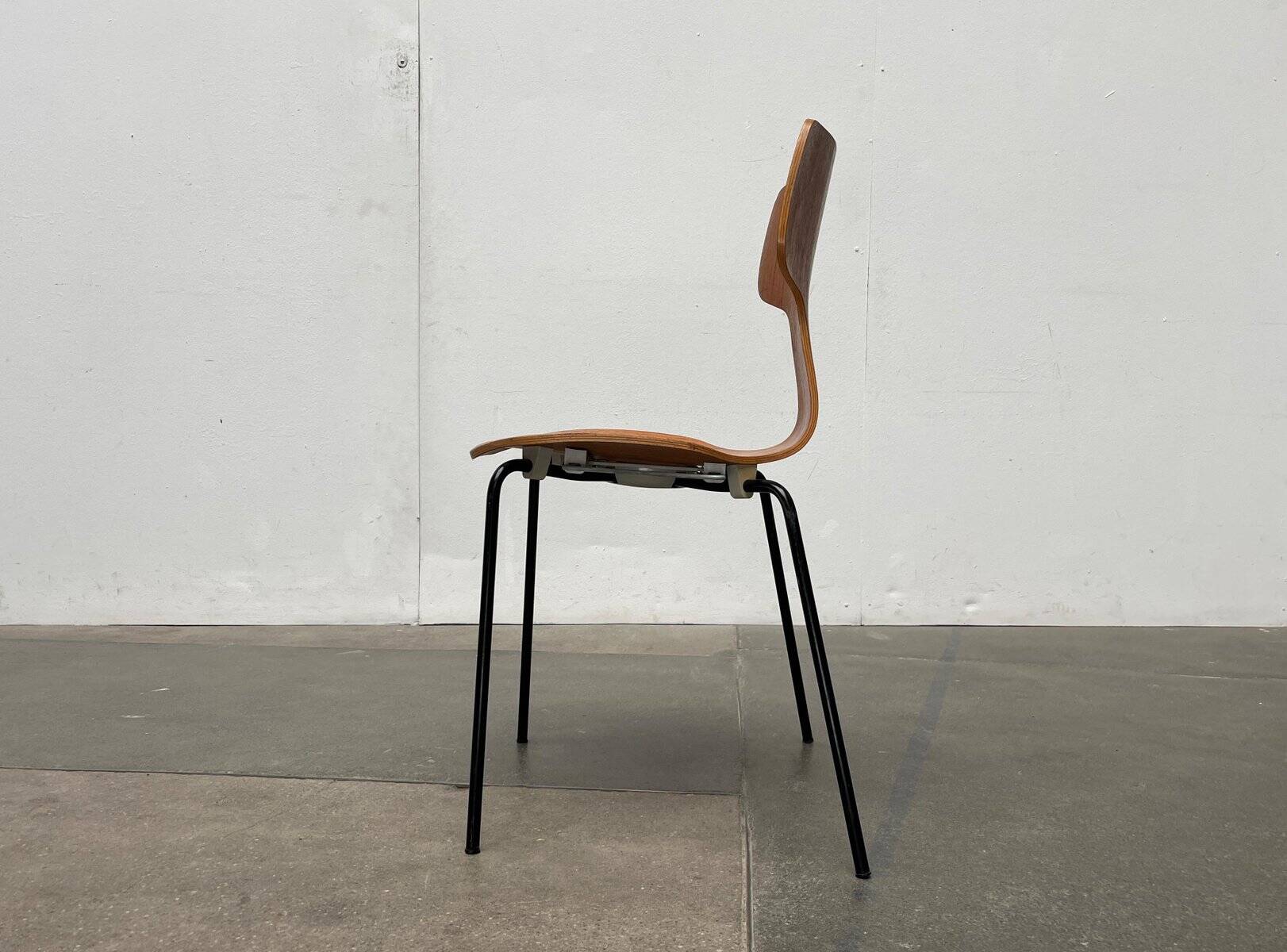 Mid-Century stackable chairs model 3103 Hammer by Arne Jacobsen for Fritz Hansen, Denmark, 1960s, set of 7.
