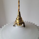 Pendant in serrated opaline