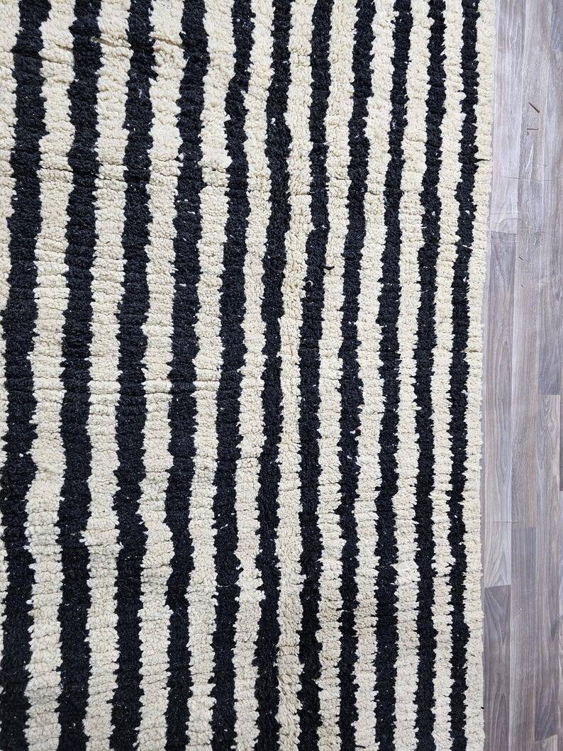 Berber Moroccan rug 200cm x 200cm