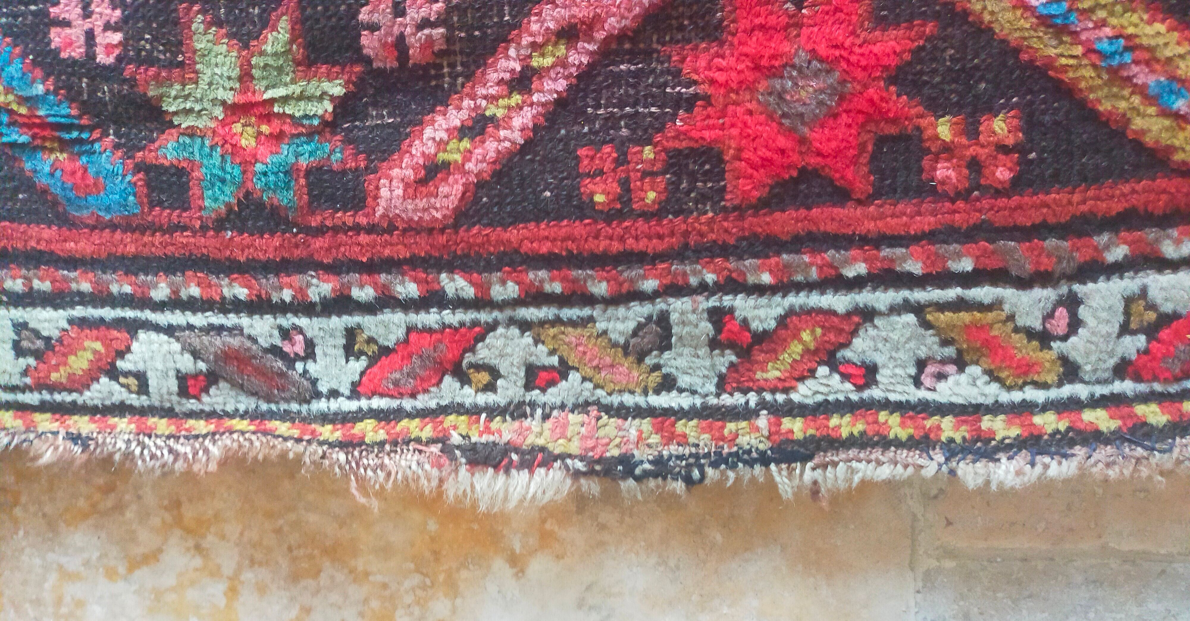 Vintage kilim carpet 197 x 130