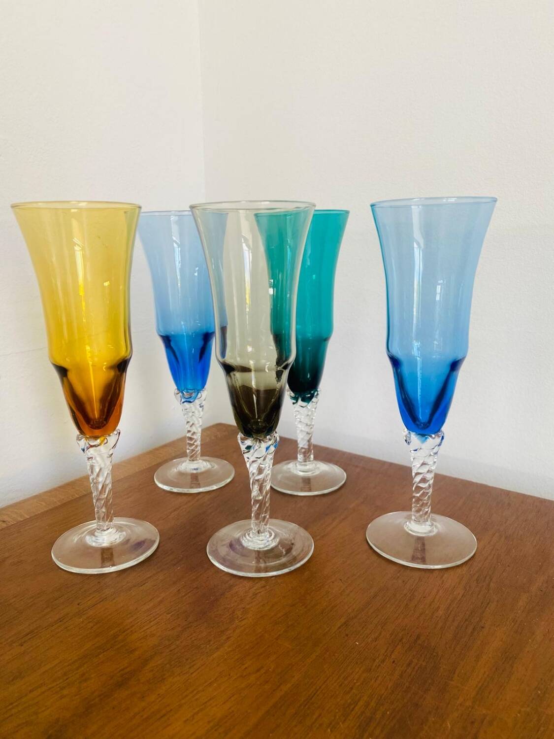 6 flûtes à champagne Murano années 1960